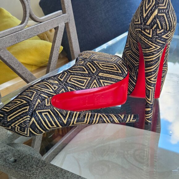 Christian Louboutin heels - Picture 2 of 4